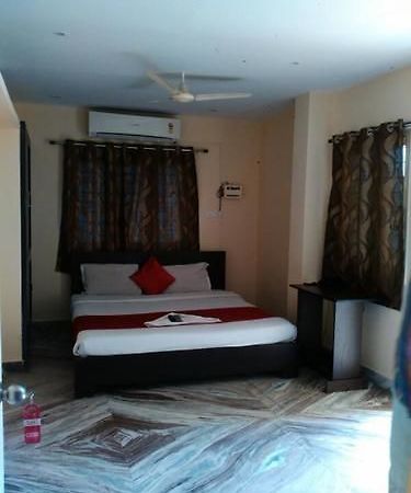 Sunshine Castle- Gachibowli Apartment Hyderabad Exterior photo