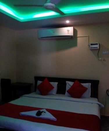 Sunshine Castle- Gachibowli Apartment Hyderabad Exterior photo